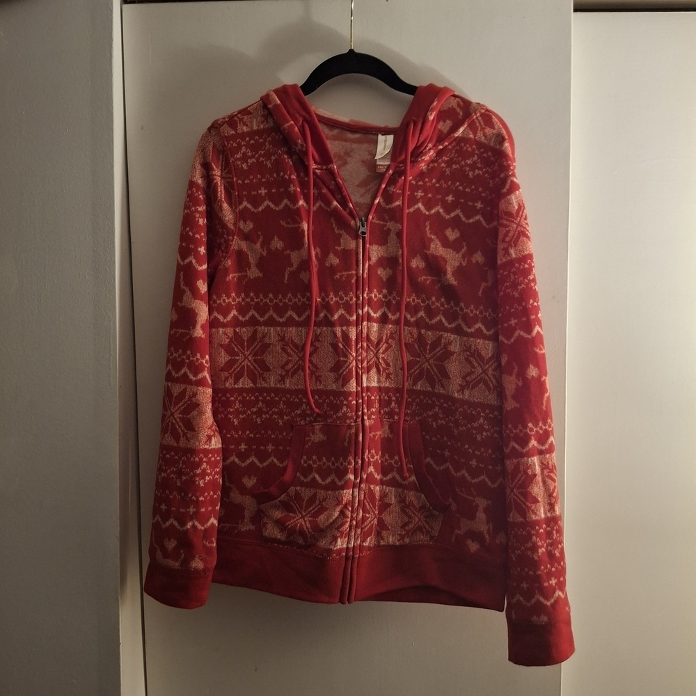 No Boundaries Women's Red and White Snowflake And Reindeer Hoodie